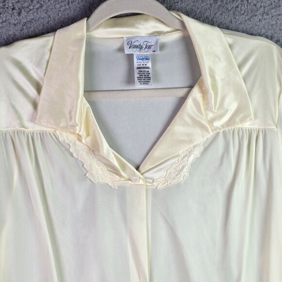 Vanity Fair Yellow Satin Lace Robe Medium Vintage Nylon Button Front USA Made - Picture 4 of 12